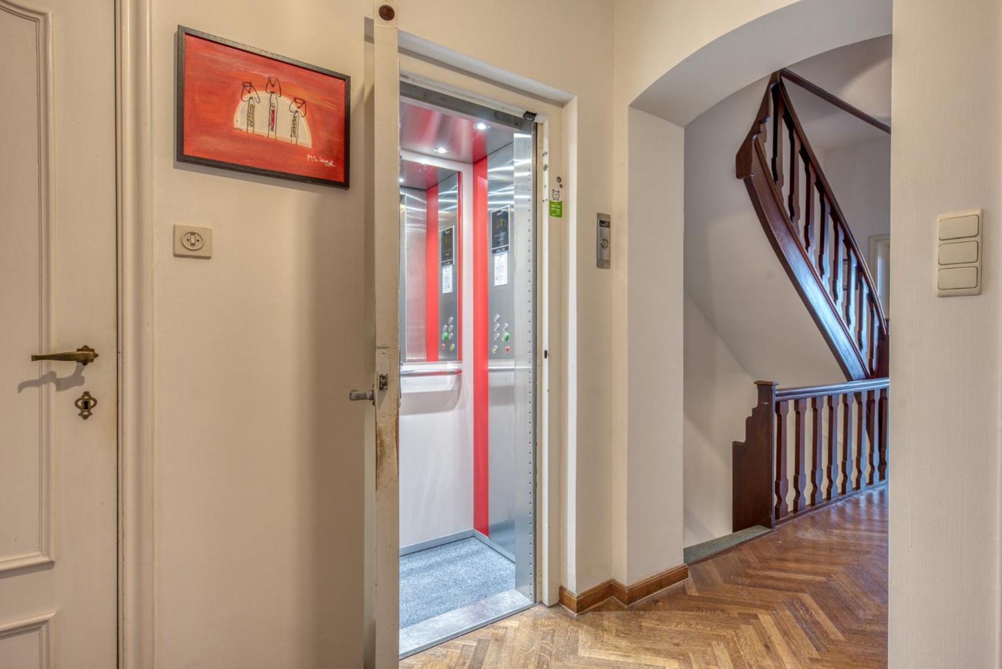 Belle Maison Bourgeoise Partagee De 4 Logements เลียจ ภายนอก รูปภาพ